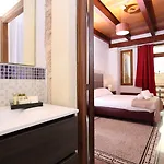 Guest house Bienestar - Maison De Charme 4*