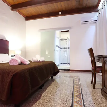 Guest house Bienestar - Maison De Charme 3*