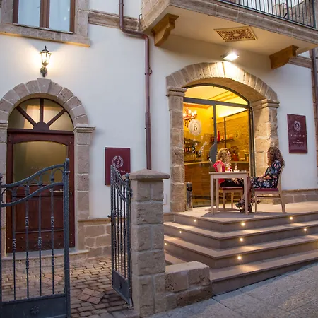 Maison d'hôtes Bienestar - Maison De Charme 4*